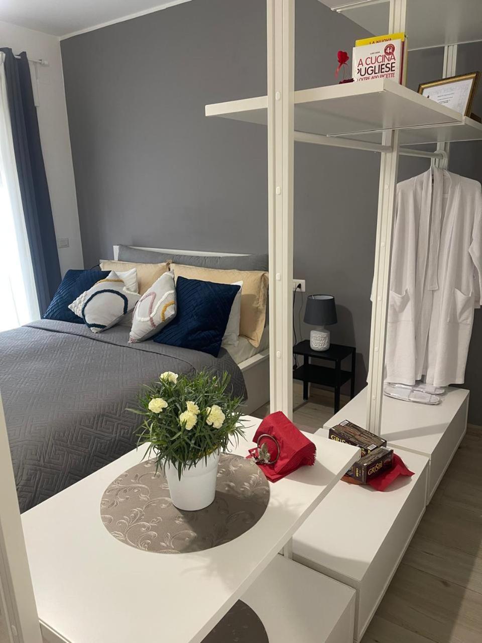 Margherita Apartment Bari Buitenkant foto
